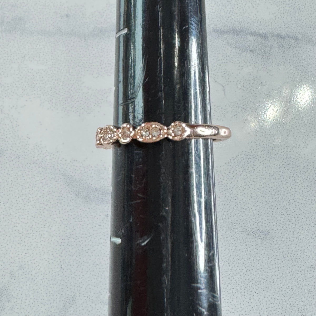 Dainty Scalloped Eternity Stacking Band - Size 5