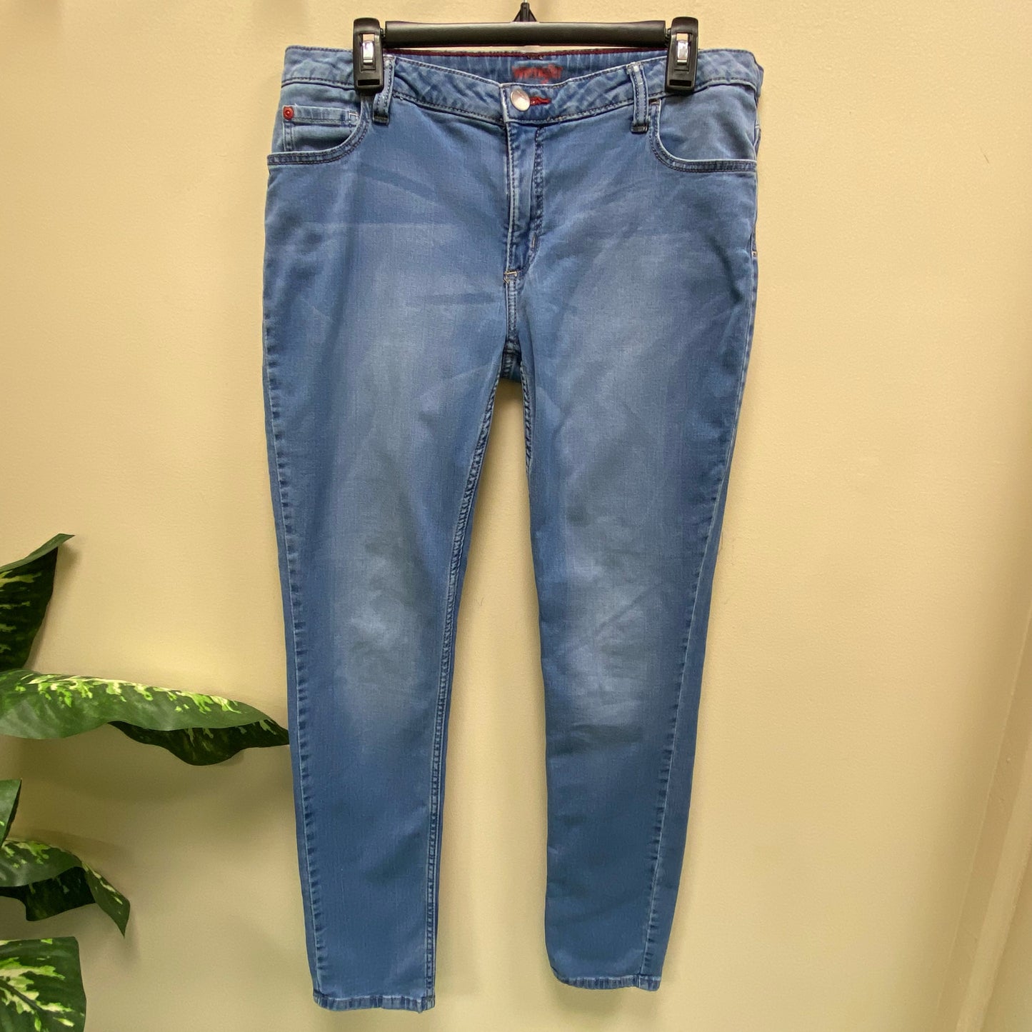 Wrangler Jeans - Size 14