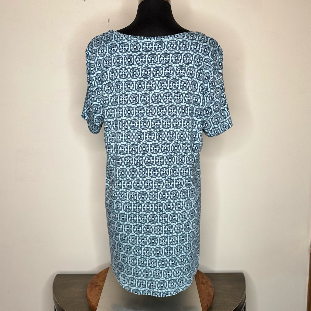 JM Collection Top - Size Large