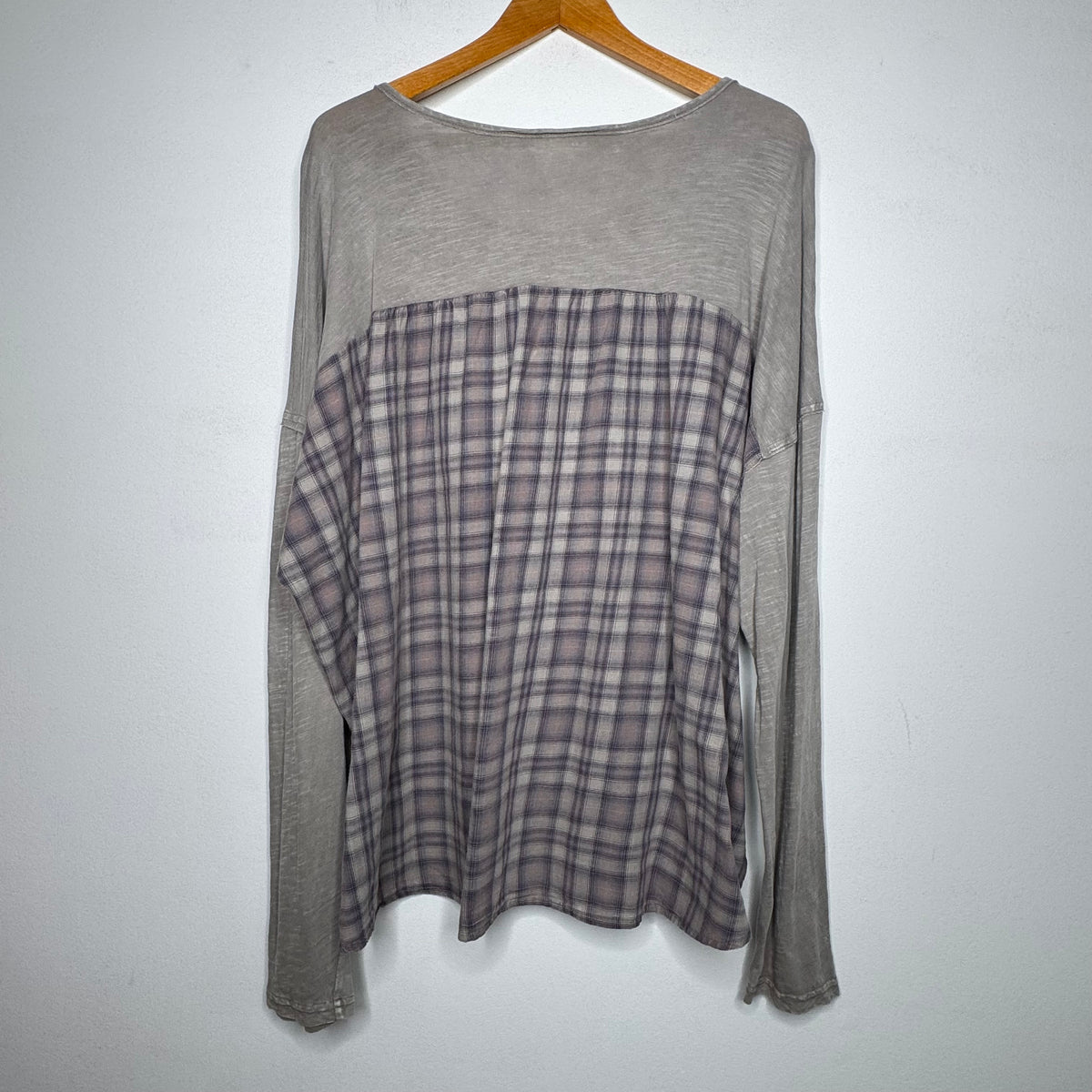 Easel Mixed Media Long Sleeve Top - Size 2X