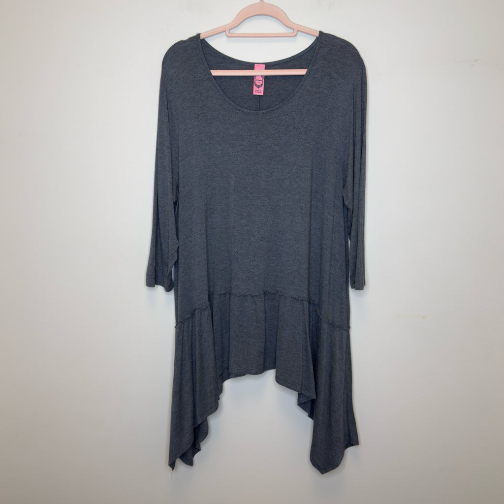 Honeyme Sharkbite Top - Size XL