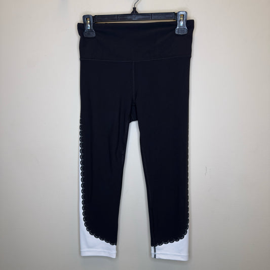 Athleta Elation Scallop Cropped Leggings - Size Small