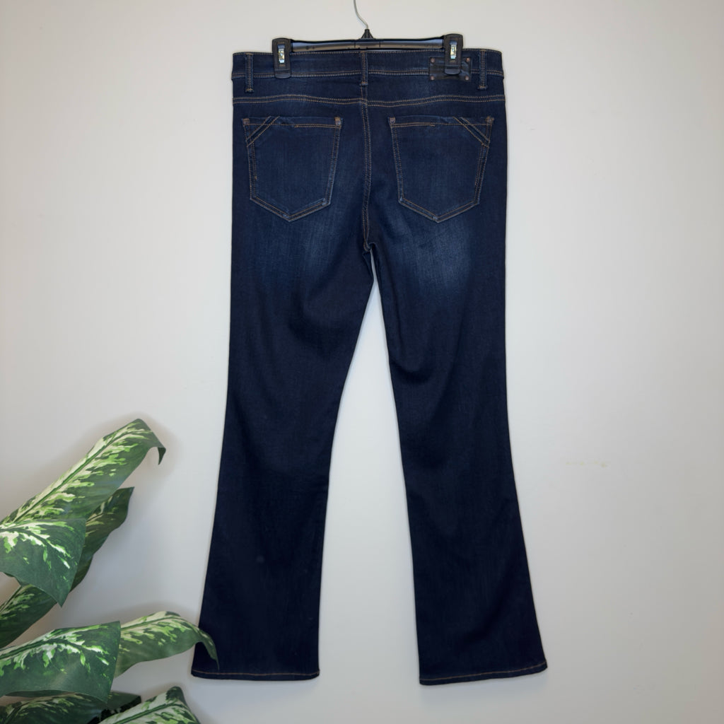 Buckle Black Bootcut Jeans - Size 32 (14)