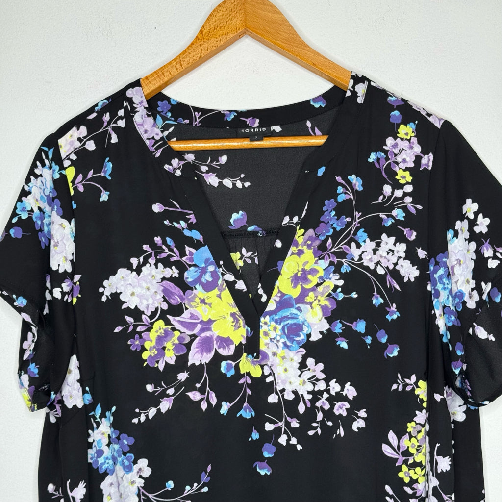 Torrid Floral Blouse - Size 2X
