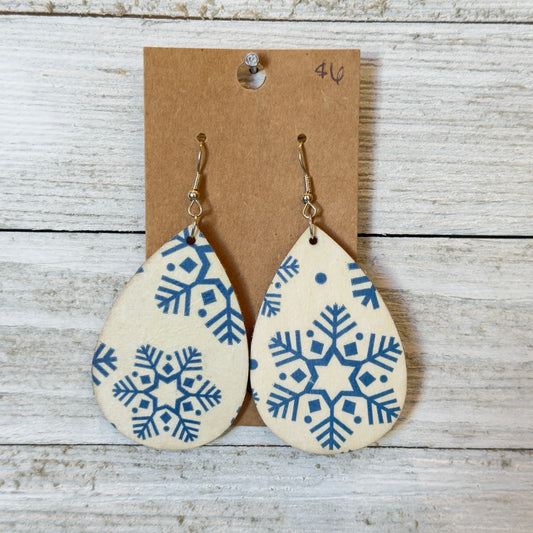 Two Blessings Wood Earrings - Snowflakes