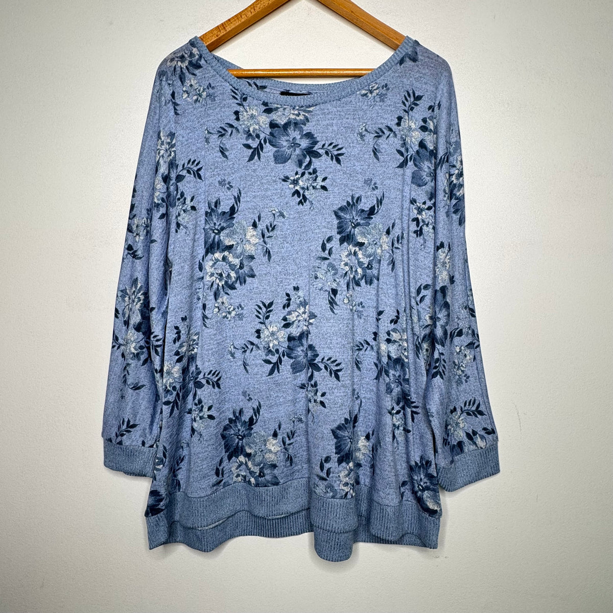 Lane Bryant Floral Long Sleeve Top - Size 18/20 (1X)