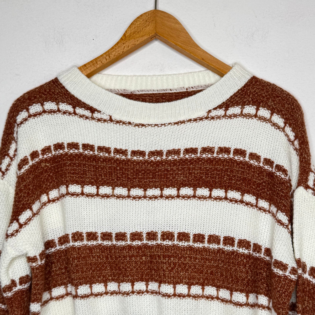 Brown & White Cropped Sweater - Size Medium