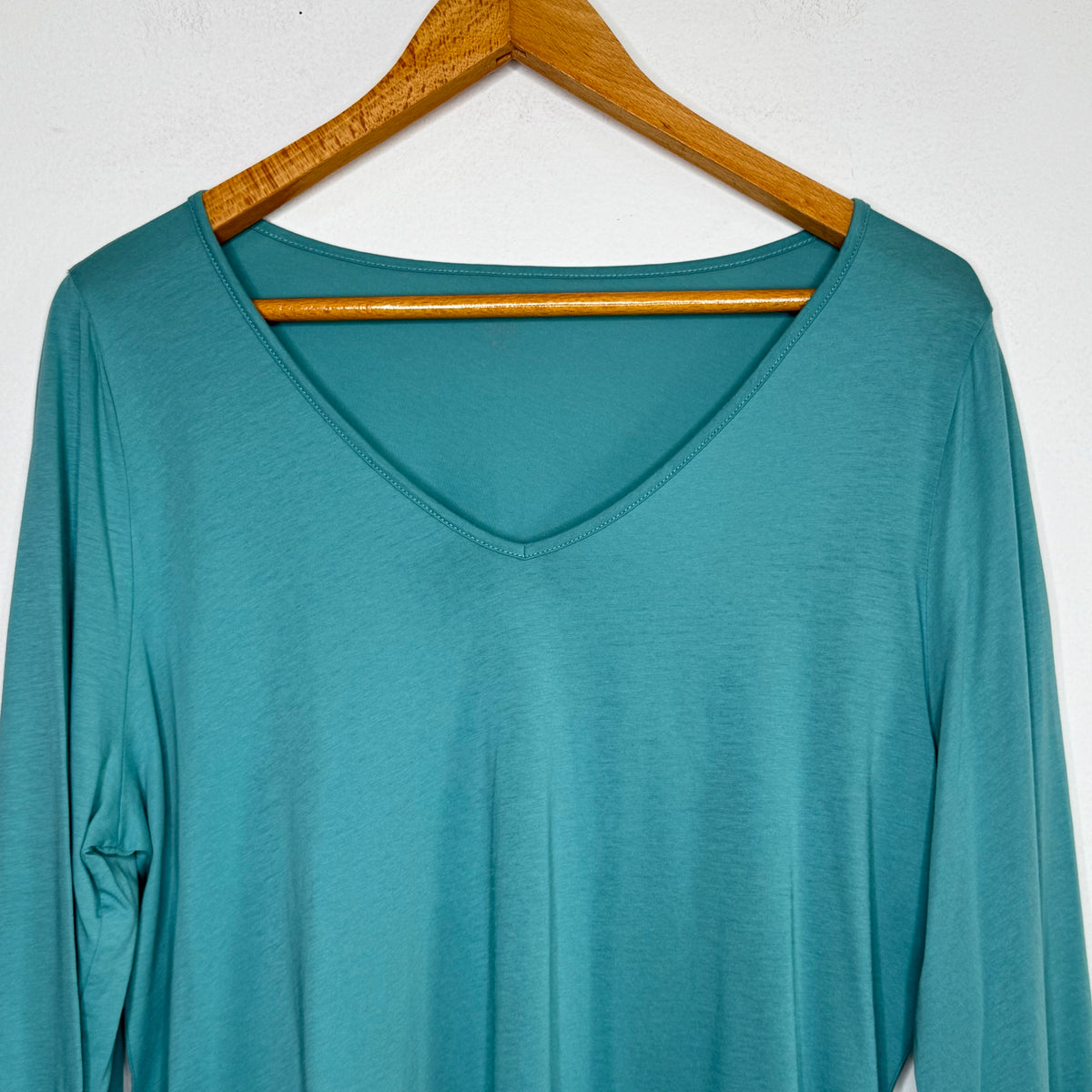 Loft V-Neck Long Sleeve Top - Size XL