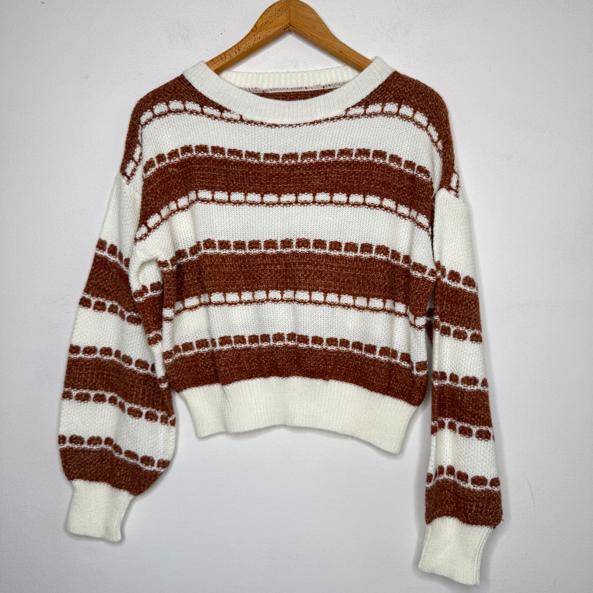 Brown & White Cropped Sweater - Size Medium