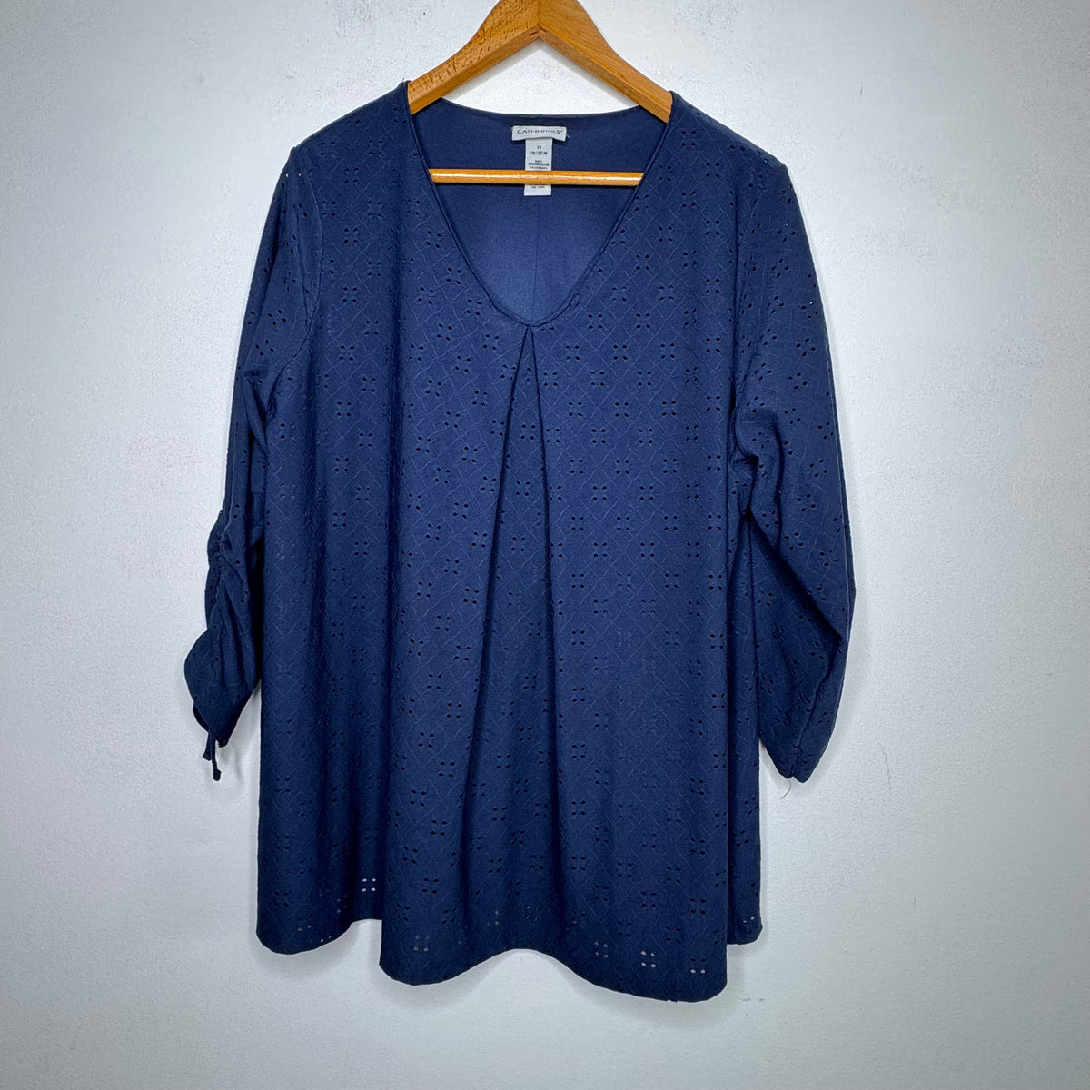 Catherines Eyelet Overlay Top - Size 1X 18/20W
