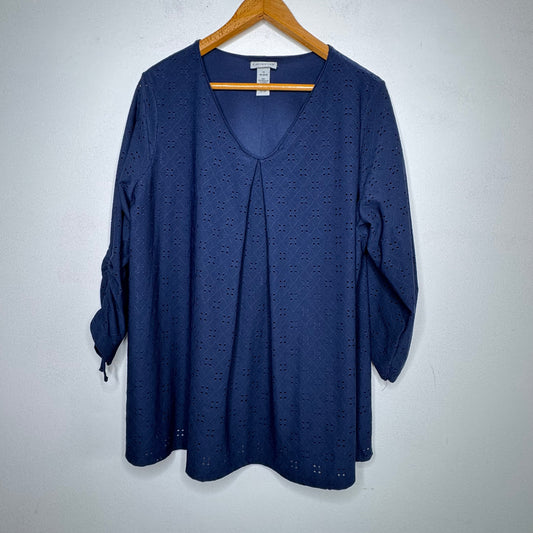 Catherines Eyelet Overlay Top - Size 1X 18/20W