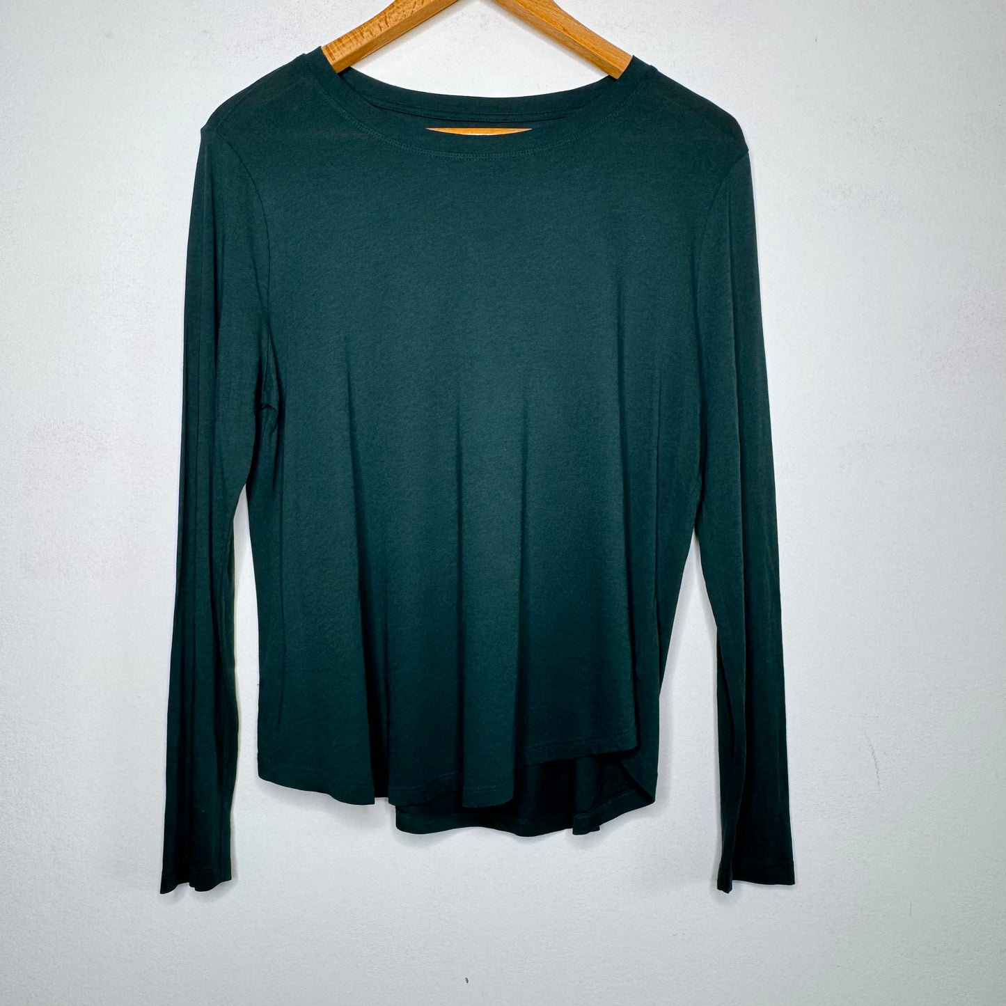 Loft Everyday Long Sleeve Tee - Size Large