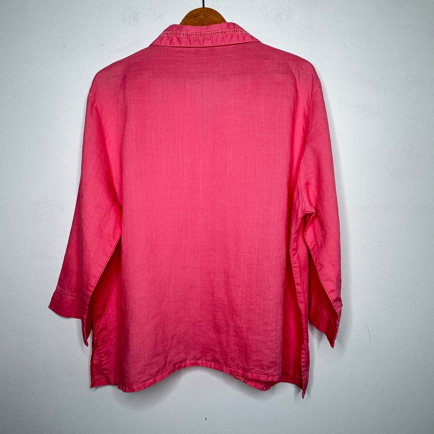 Lino USA Linen Embroidered Eyelet Top - Size 2X