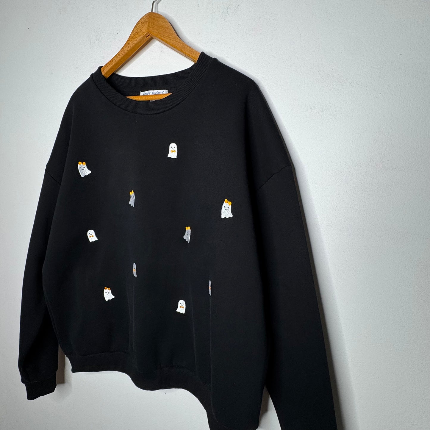 Simply Southern Embroidered Ghost Sweatshirt- Size XXL