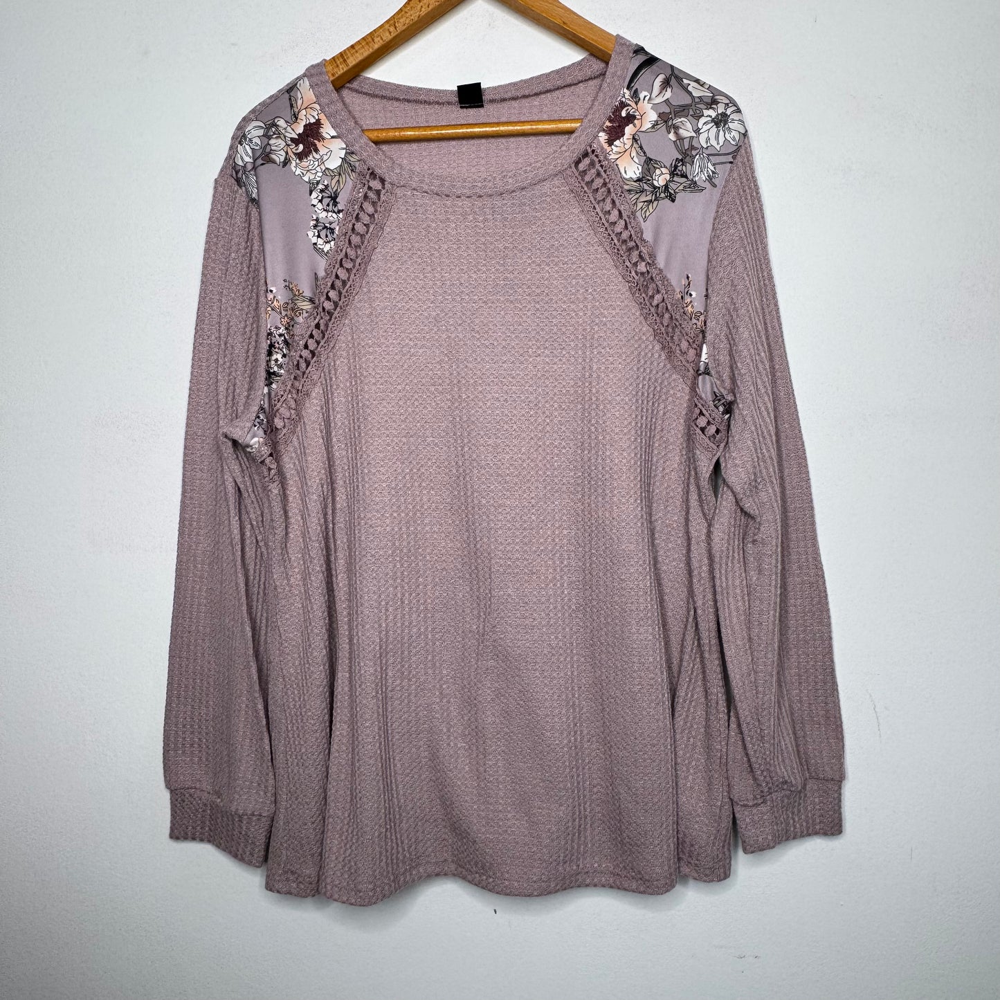 Thermal Lace Long Sleeve Top - Size 2X