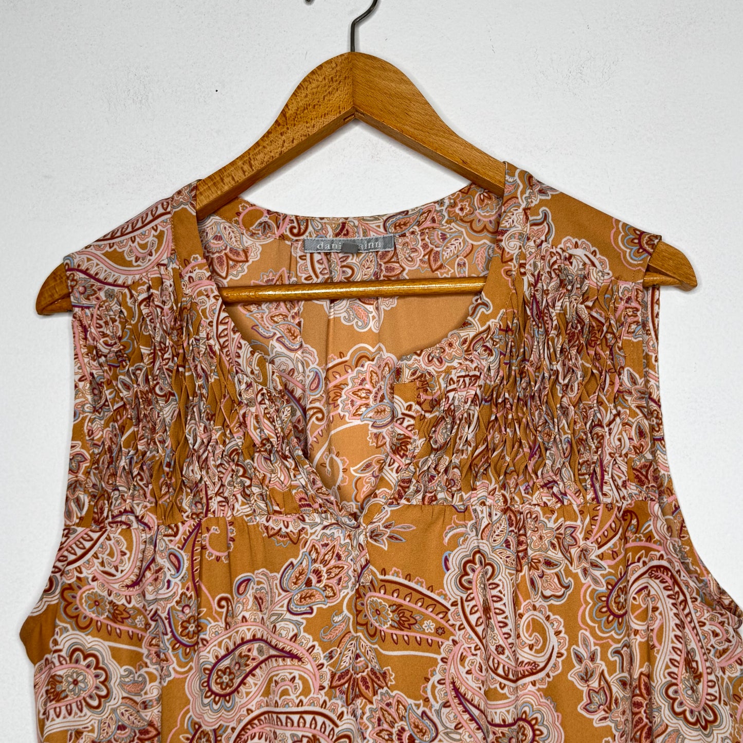 Daniel Rainn Sleeveless Top - Size XXL