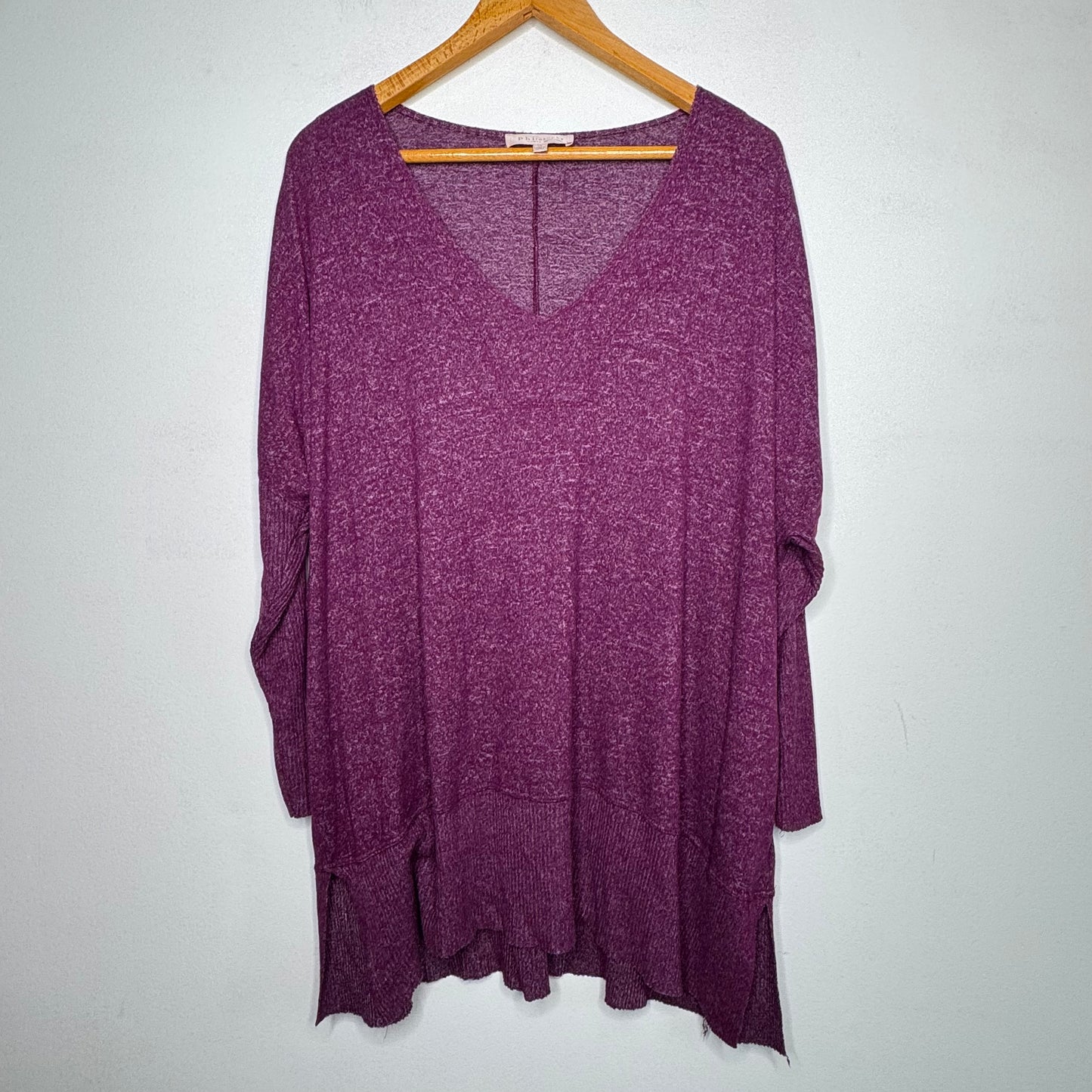 Philosophy V-Neck 3/4 Sleeve Top - Size 1X