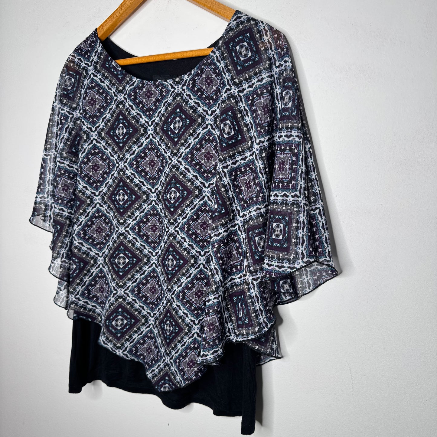 AB Studio Geometric Diamond Print Chiffon Overlay Cape Top - Size XL