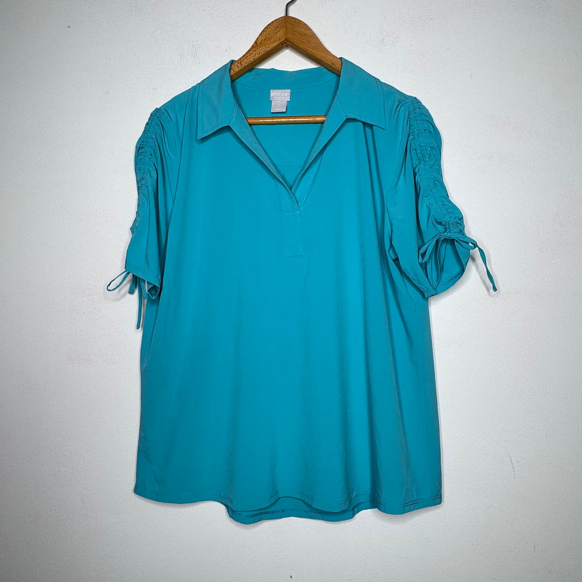 Chico’s Zenergy Ruched Sleeve Polo Top - Size Large