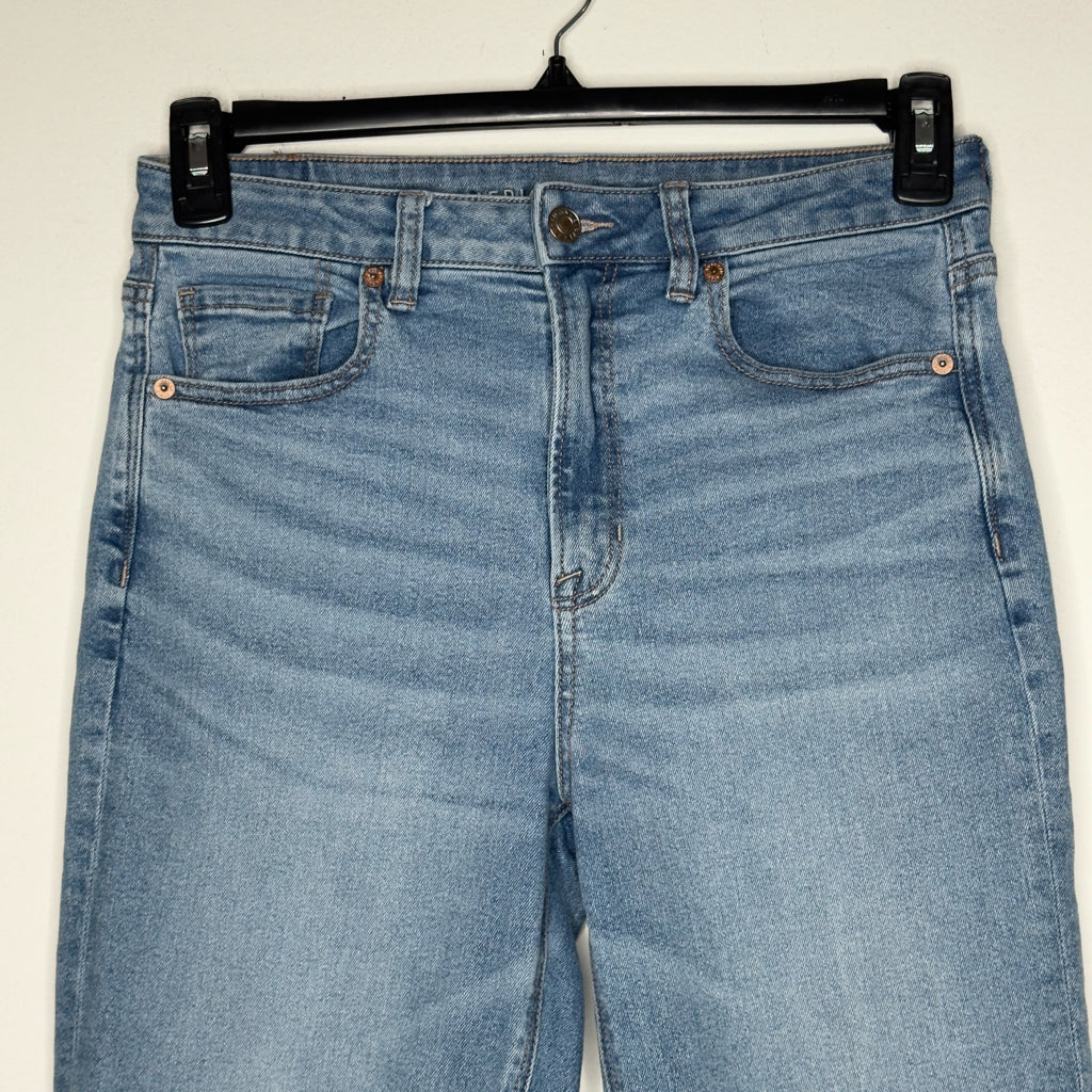 American Eagle Stretch Mom Jean - Size 6 Regular