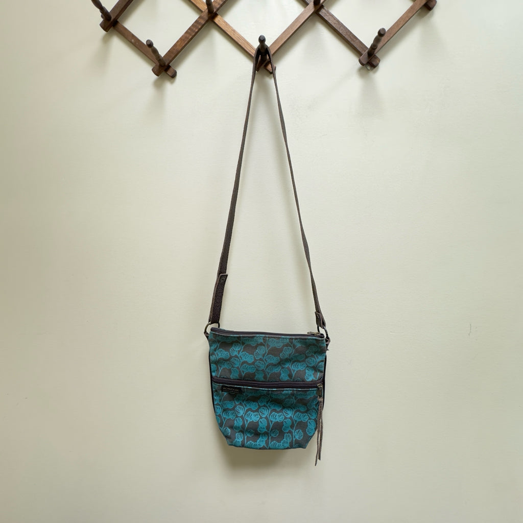 Mongoose Crossbody Handbag