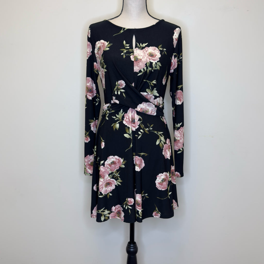 Lily Rose Floral Dress - Size Large