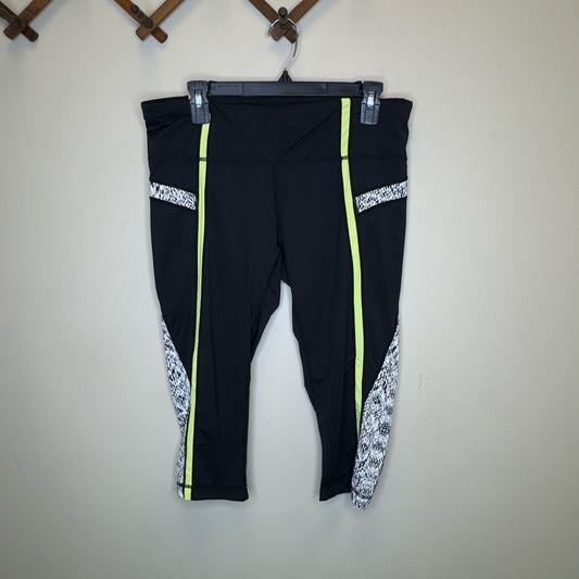 Athleta Cropped Leggings - Size Large