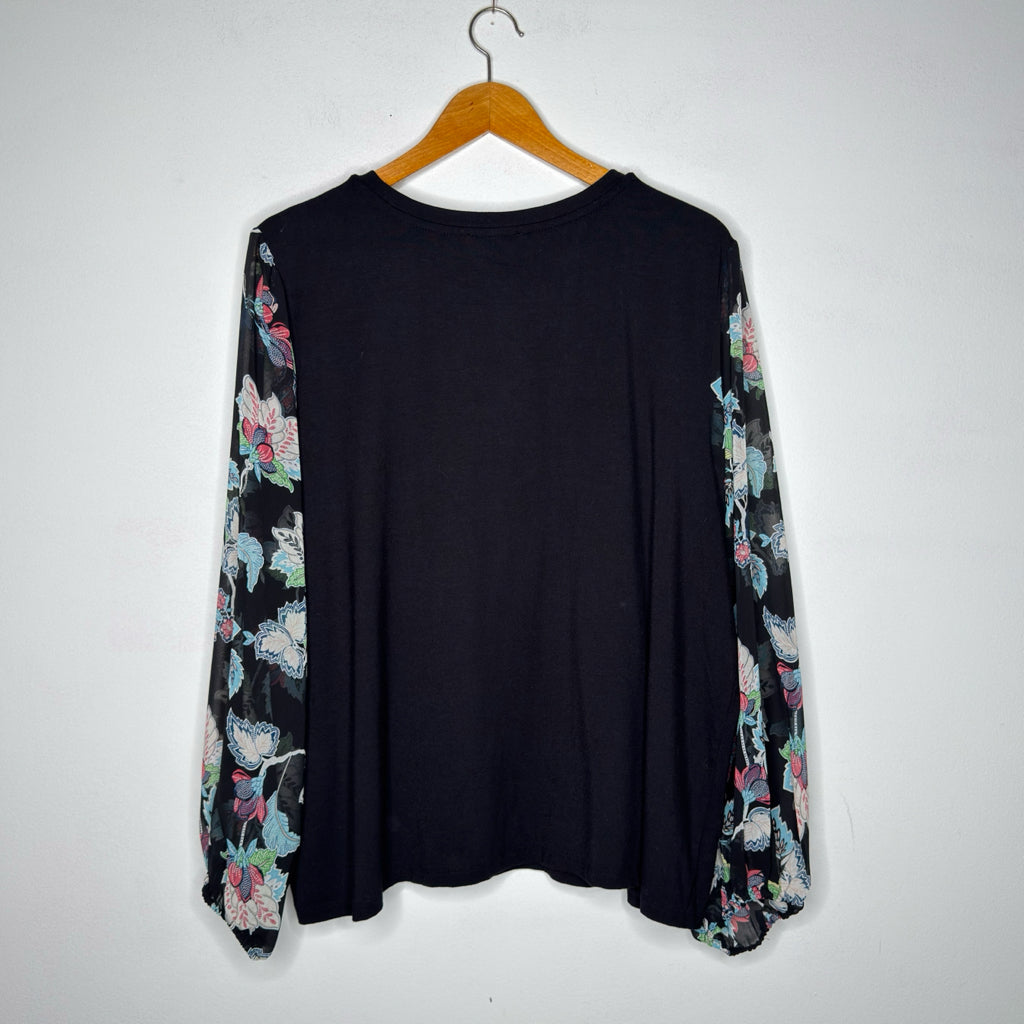 Tahari Floral Sleeve Top - Size 2X