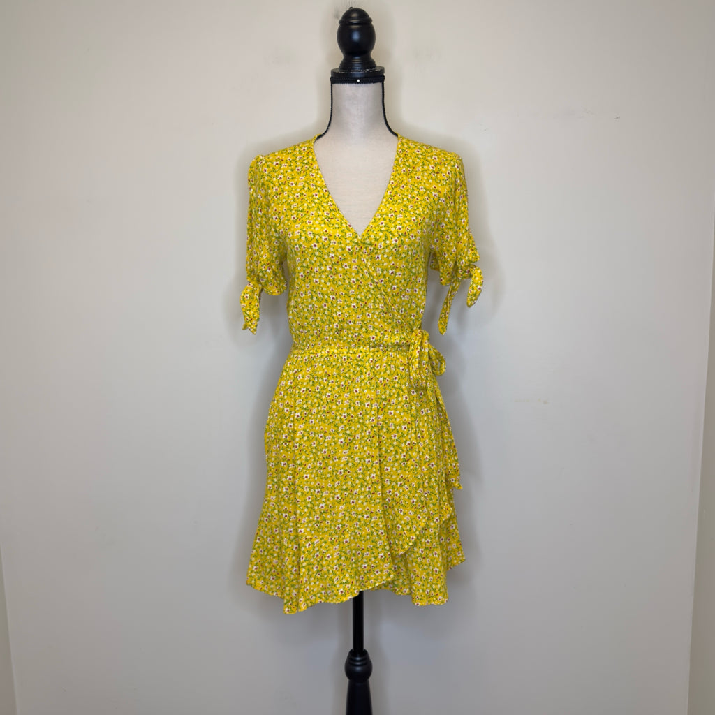 Blu Pepper Dress - Size Medium