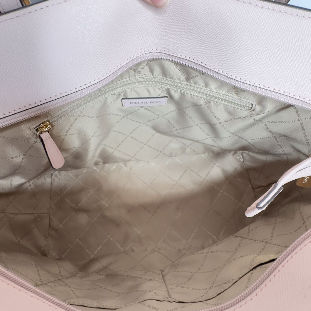 Michael Kors Gilly Large Jet Set Tote Miami Hotel