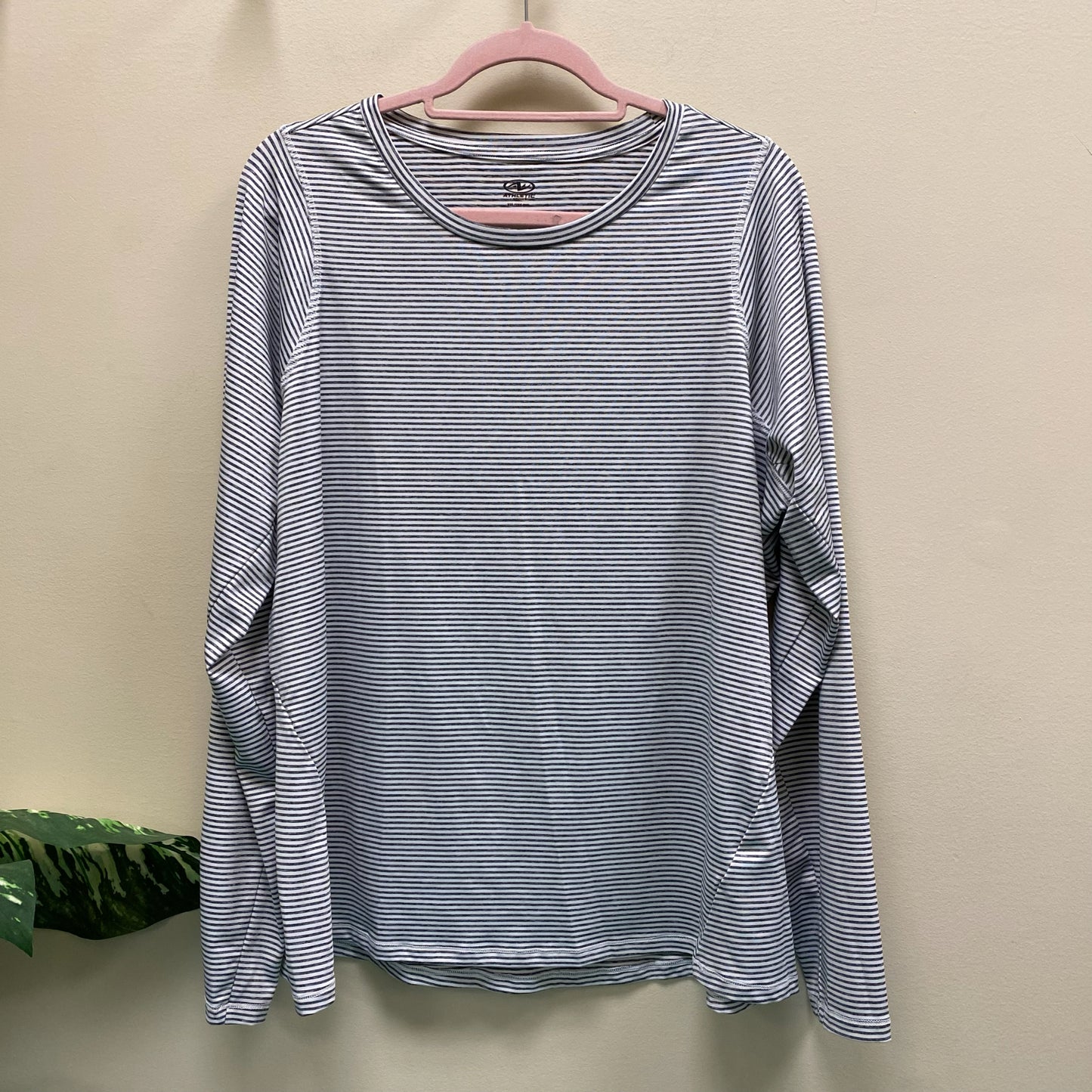 Athletic Works Top - Size XXL
