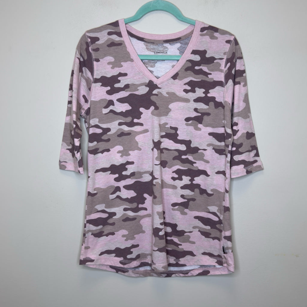 Lincoln Outfitters Camo Tee - Size Medium