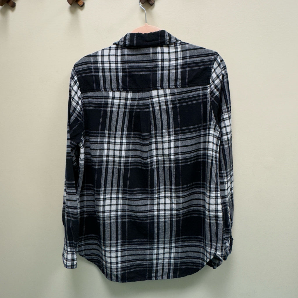 Beach Lunch Lounge Plaid Flannel Shirt - Size Small