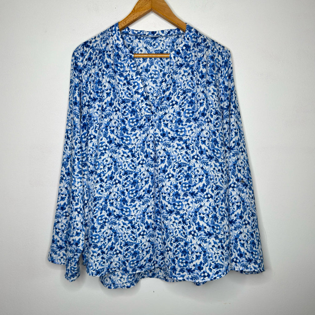 Floral & Ivy Popover Floral Top - Size 2X