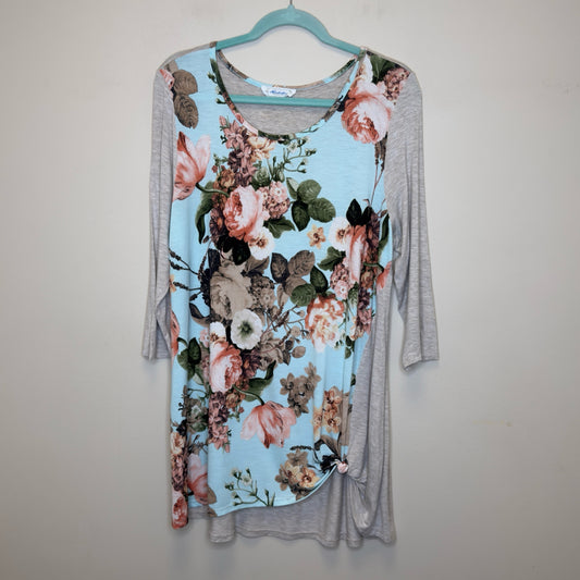 Michelle's Boutique Top - Size XL