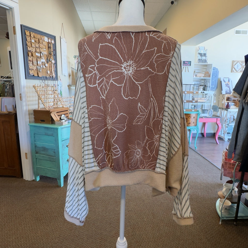 R2 Boxy Top - Size Medium