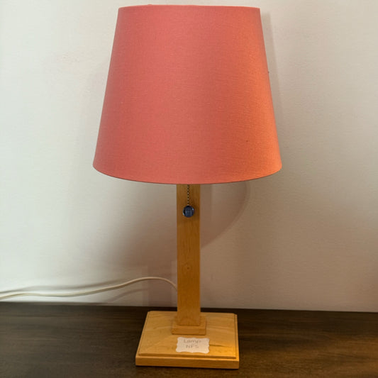 18" Table Top Lamp With Pull Chain