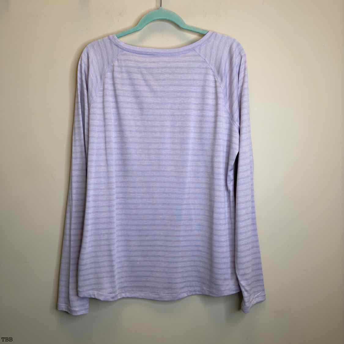 Xersion Top - Size XL