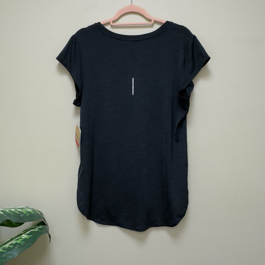 Reebok Tee - Size XL
