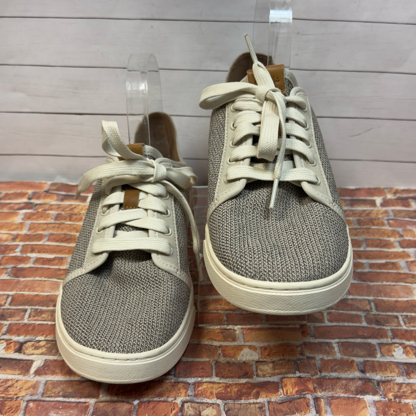 Olukai Pehuea Li Sneakers - Size 9