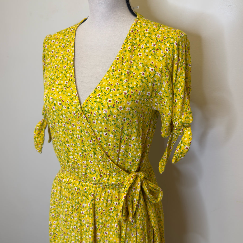 Blu Pepper Dress - Size Medium