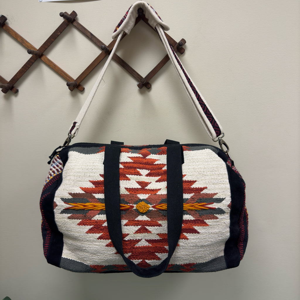 Macchia di Ruggine Boho Southwestern Navajo Overnight Weekender Bag