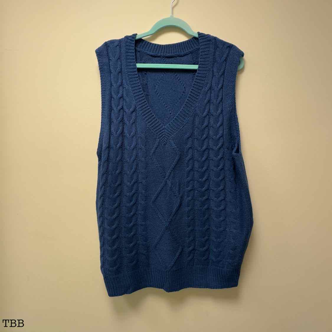 Cableknit Sweater Vest - Size XXL