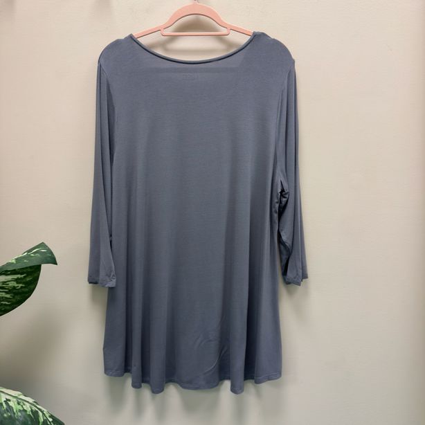 LOGO Super Soft Scoop Neck Top - Size 1X