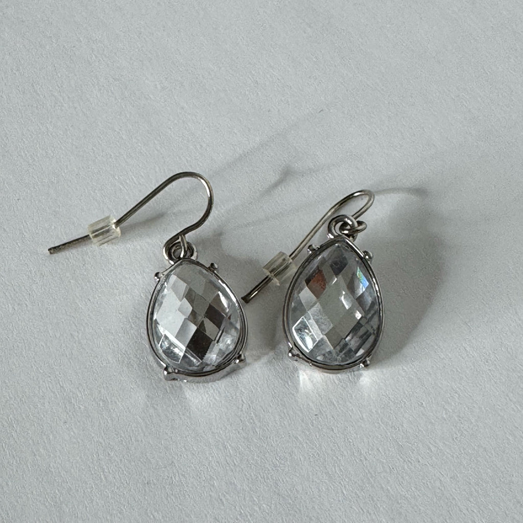 Fauceted Teardrop Clear Stone Earrings