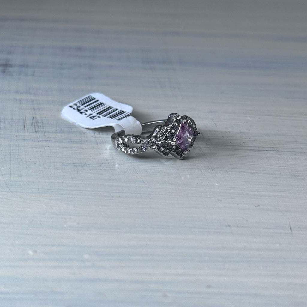Ring - Size 5.5