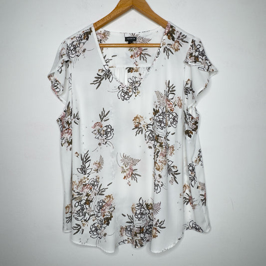 Torrid Floral Georgette Flutter Sleeve Top - Size 2X