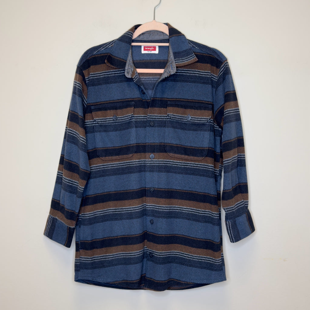 Wrangler Shacket - Size Small