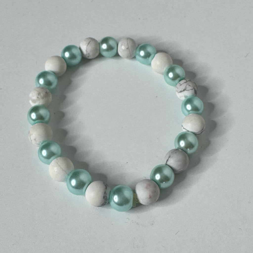 Inga Ann's Aqua Pearl & White Howlite Beaded Bracelet