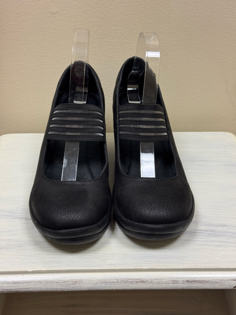 Sketchers Rumblers Odyssey Shoes - Size 9